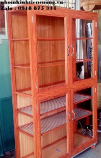 ban-tu-chen-nhom-kinh-gia-re-o-dau