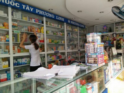 tu-trung-bay-thuoc-tay-nhom-kinh-tien-cuong