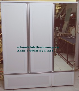 mau-tu-quan-ao-bang-nhom-kinh-dep-tien-cuong