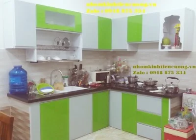 tu-ke-bep-nhom-kinh