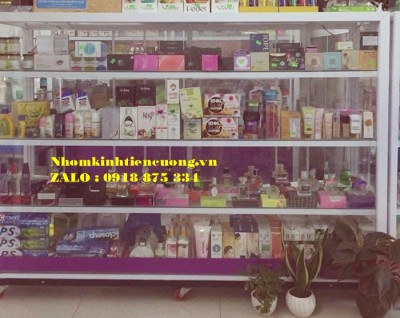 tu-nhom-kinh-ban-hang-nho