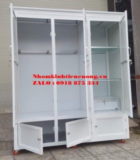 tu-nhom-kinh-dung-quan-ao-tphcm