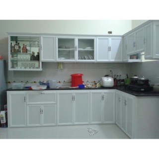 tu-bep-nhom-kinh-quan-12-tien-cuong