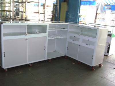 tu-kinh-nha-thuoc-tay-tien-cuong