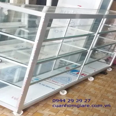 Tủ Trưng Bày Sản Phẩm