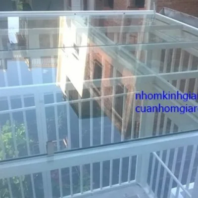 Mái Kính Giếng Trời