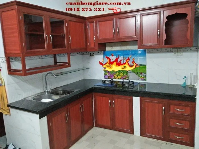 Tủ kệ bếp nhôm kính tiến cường 2