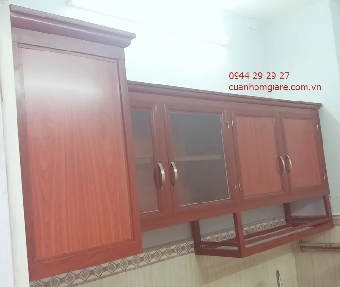 Báo giá tủ bếp nhôm kính vân gỗ 2