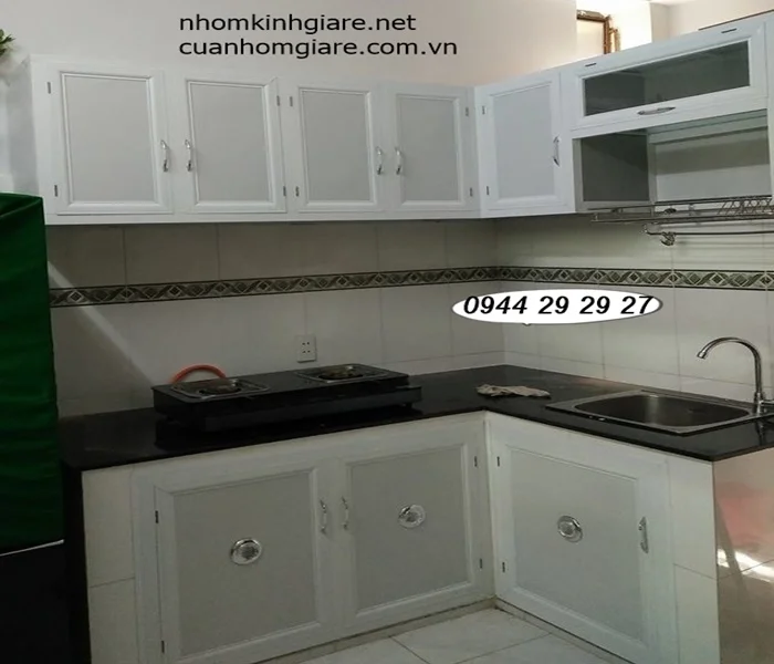 Tủ bếp nhôm kính giá rẻ 1