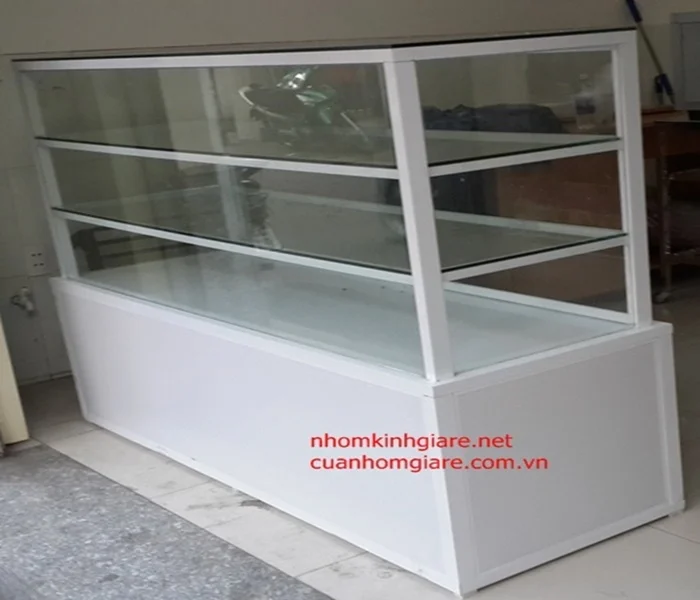 Xe tủ kính bán hàng ăn 2