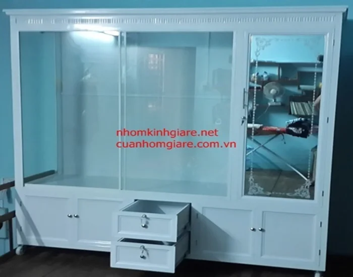 Làm tủ quần áo bằng nhôm kính 3