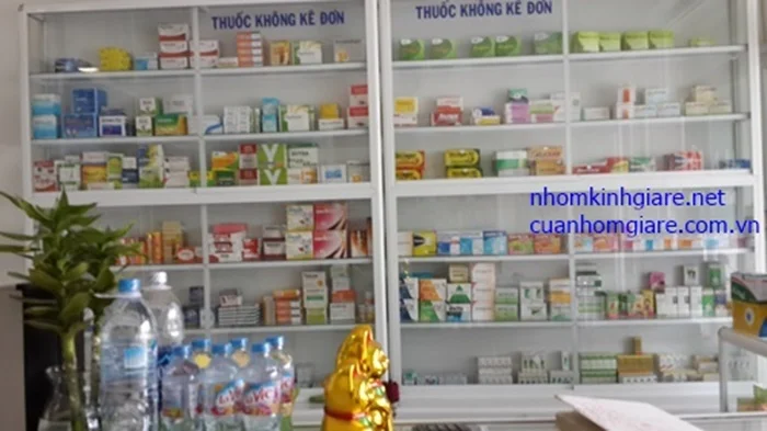 Mua tủ thuốc tây 2