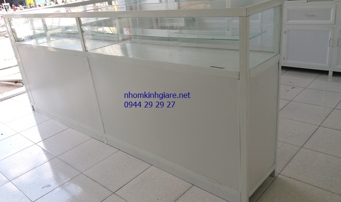 Tủ nhôm kính quầy thuốc tây 1