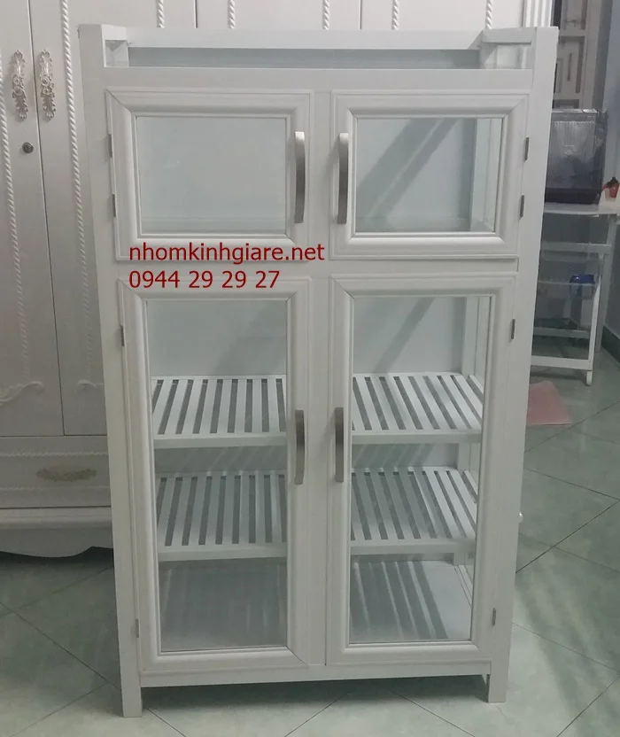 Mẫu tủ nhôm kính đựng chén dĩa 3