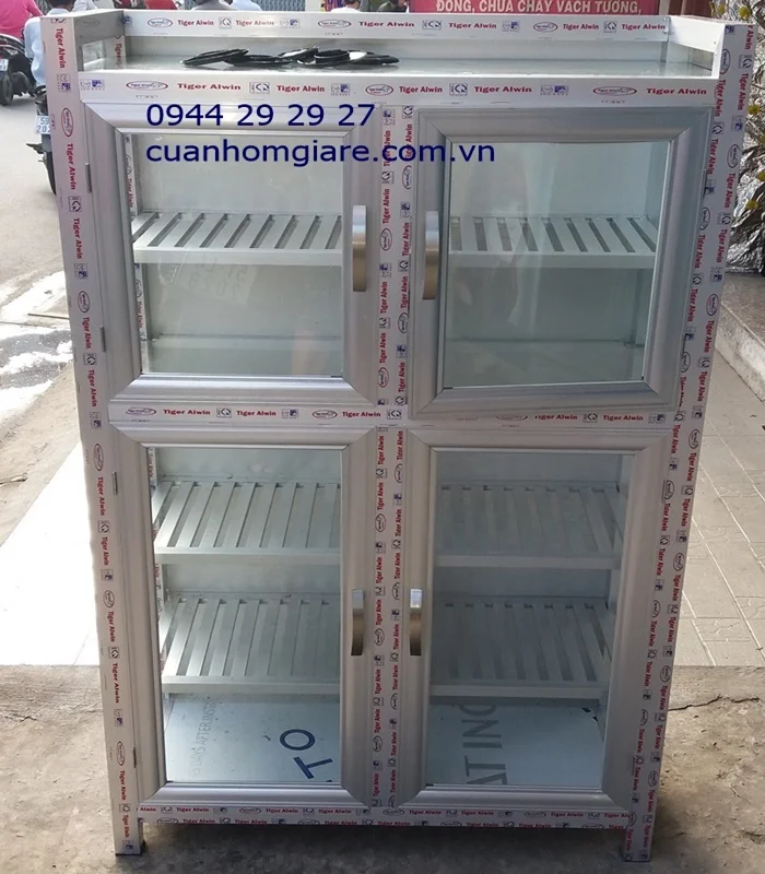 Giá tủ chén nhôm kính 1