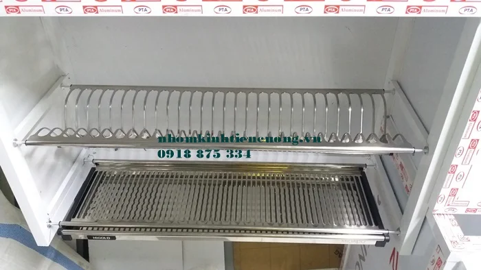 Làm tủ bếp nhôm kính 3