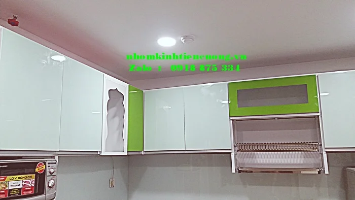 Có nên dùng tủ bếp nhôm kính hay không 3