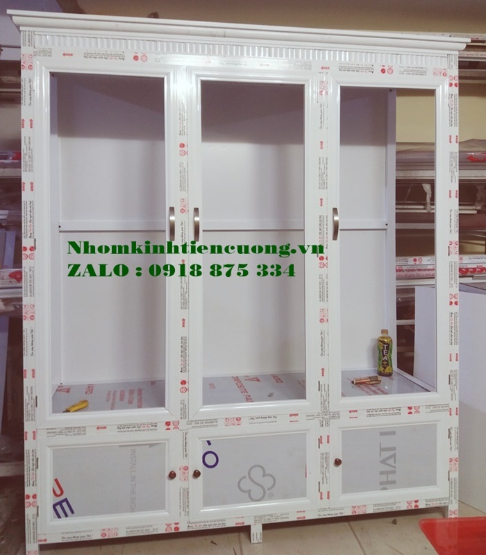 Tủ treo quần áo bằng nhôm kính 3