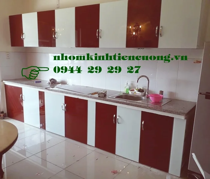 Có nên dùng tủ bếp nhôm kính 3