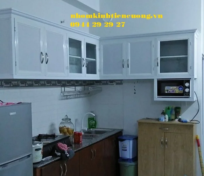 Tủ chén nhôm kính treo tường 1