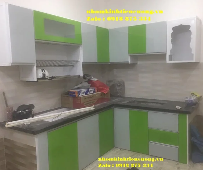 Tủ bếp nhôm kính đẹp TP Hồ Chí Minh 2