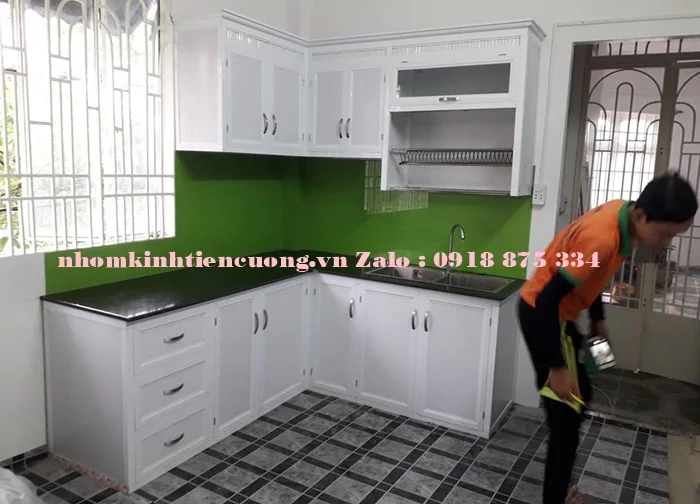 Mẫu tủ bếp nhôm kính giá rẻ 3