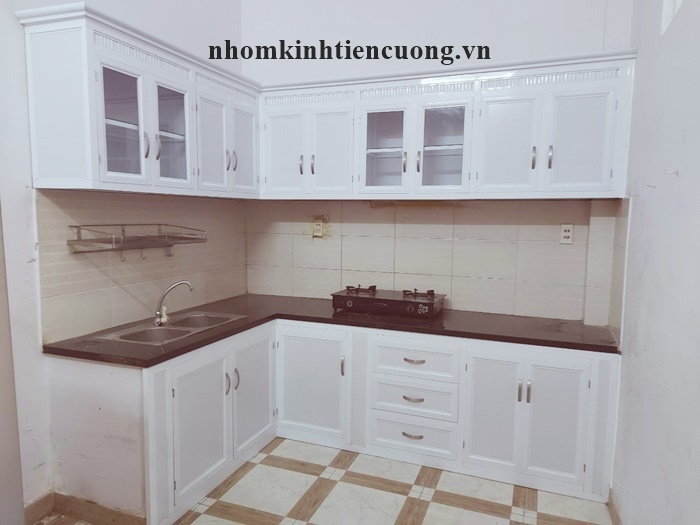 Tủ bếp nhôm kính quân 12 2