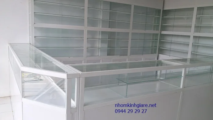Mẫu tủ quầy thuốc tây đẹp 5