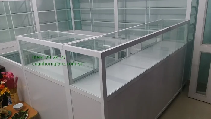 Mẫu tủ quầy thuốc tây đẹp 2