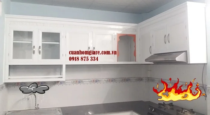 Tủ bếp nhôm treo tường 8