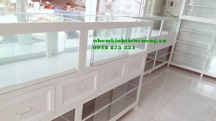 Tủ thuốc tây nhôm kính 8