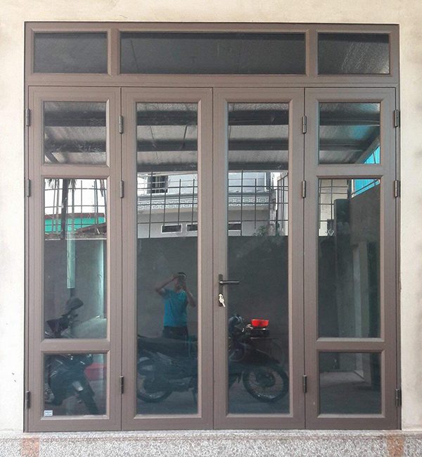 Cửa nhôm kính Việt Pháp 1