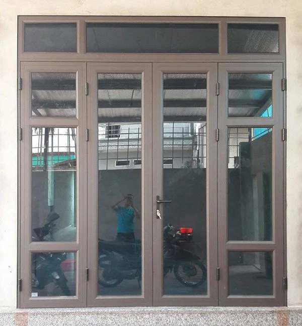Cửa nhôm kính Việt Pháp 1