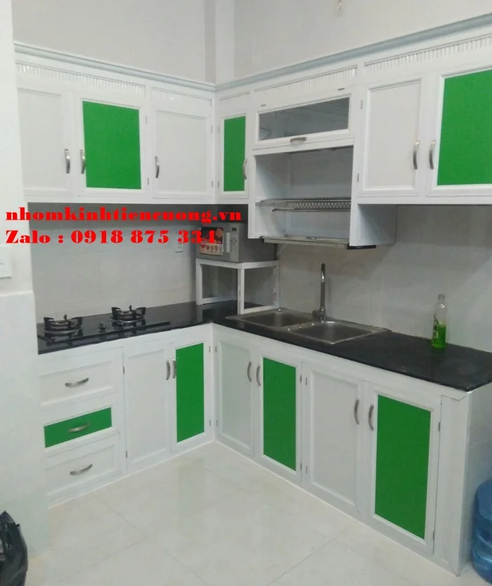 Tủ bếp nhôm sơn tĩnh điện 3