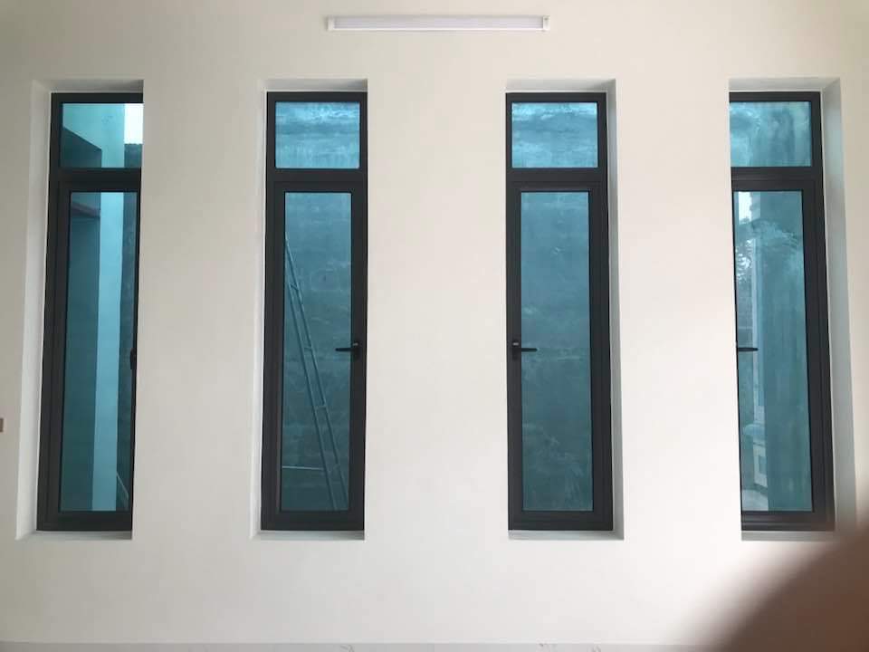 Cửa sổ nhôm kính 3