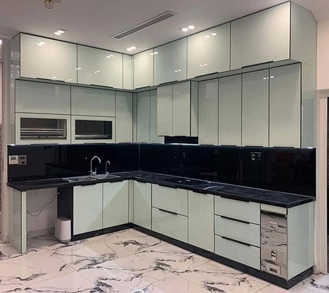 Tủ bếp nhôm cánh kính 1