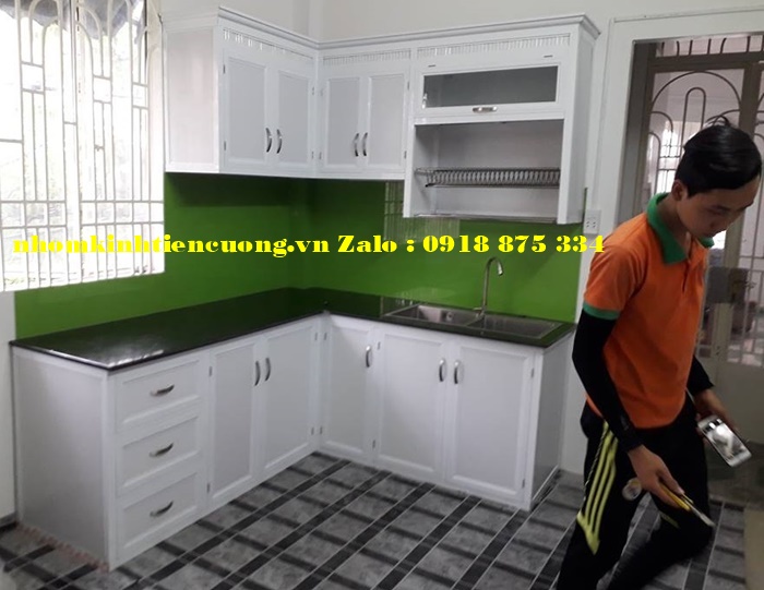 Tủ nhôm bếp 1