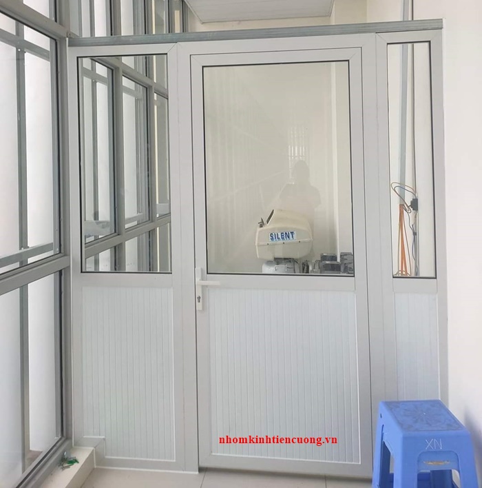 Cửa lùa nhôm kính 4