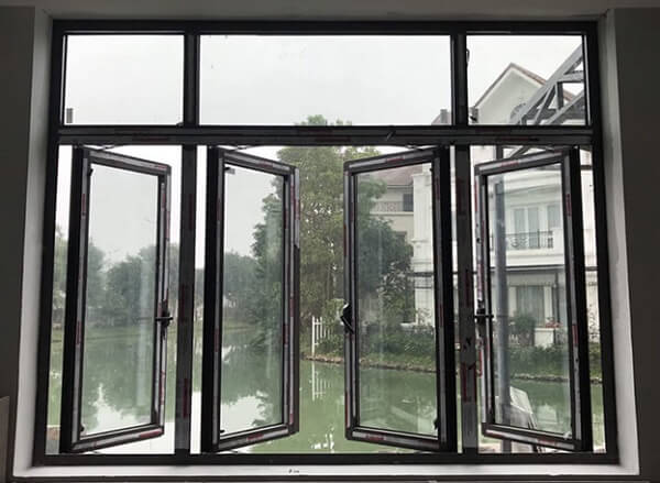 Cửa sổ nhôm kính 4