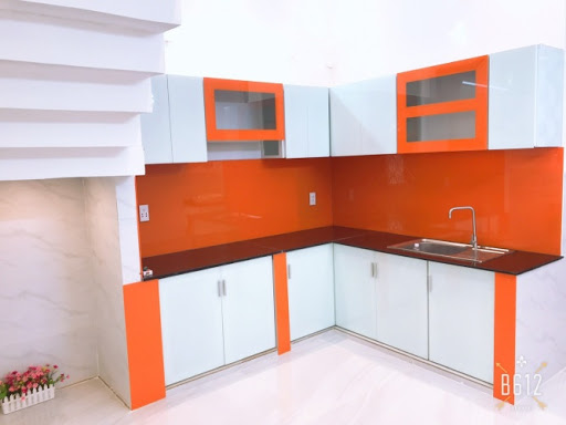 tu bep nhom canh kinh 5