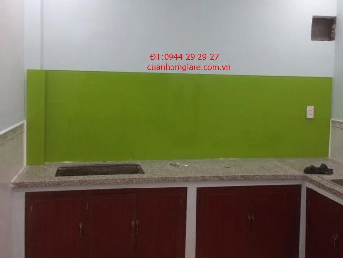 kính ốp bếp màu vàng chanh