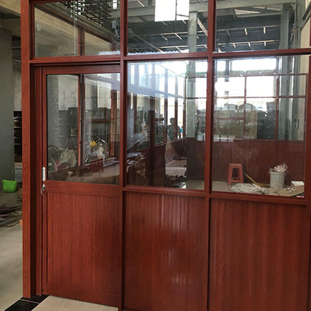 Vách kính khung nhôm báo giá thi công 5